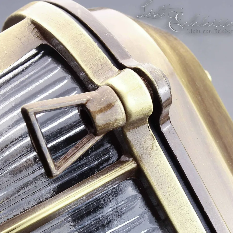 Außen Stehleuchte Antik 2-flmg aus Echt-Messing