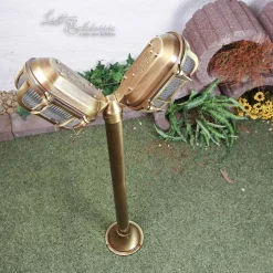 Außen Stehleuchte Antik 2-flmg aus Echt-Messing