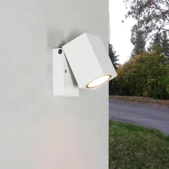 Außenleuchte AALBORG Weiß verstellbar IP44 Eingang