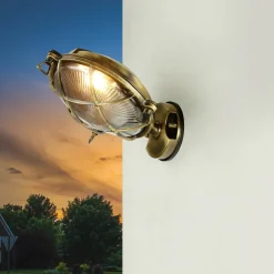 Außenleuchte Maritim Echt-Messing Riffelglas IP64 E27 SERIFOS