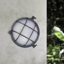 Außenwandleuchte IP44 Ø 25 cm Maritim Echt-Messing Glas