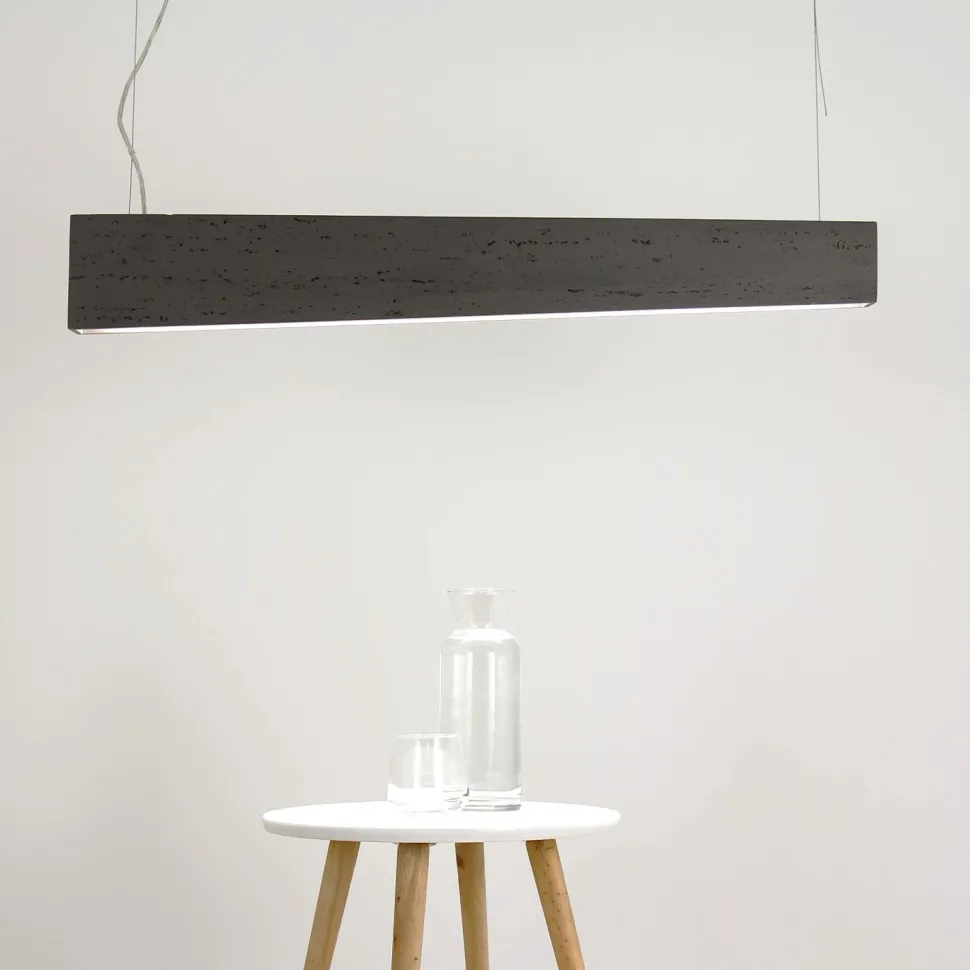 Breite Hängeleuchte in grau