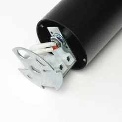 Deckenspot Modern in Schwarz für den Esstisch