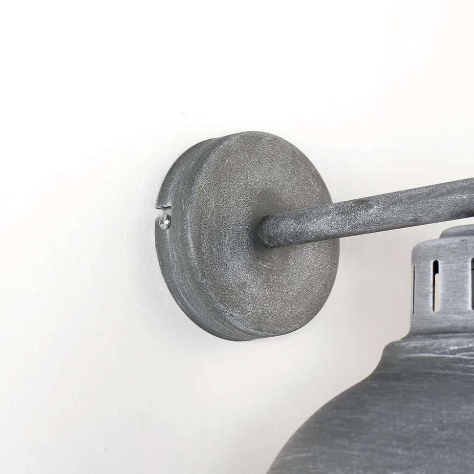 Dekorative Wandleuchte SVEN in Grau-Patina