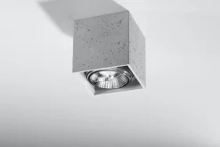 Eckiger Deckenspot Beton GU10 klein Wohnzimmer Flur