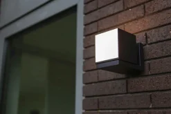 Flexible LED Wandleuchte Schwarz IP54 3000 K Aluminium