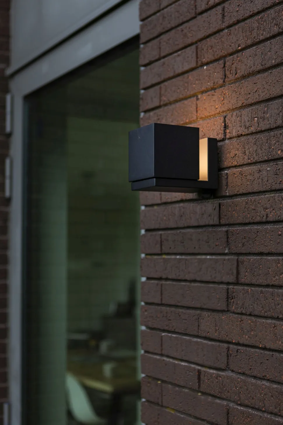 Flexible LED Wandleuchte Schwarz IP54 3000 K Aluminium