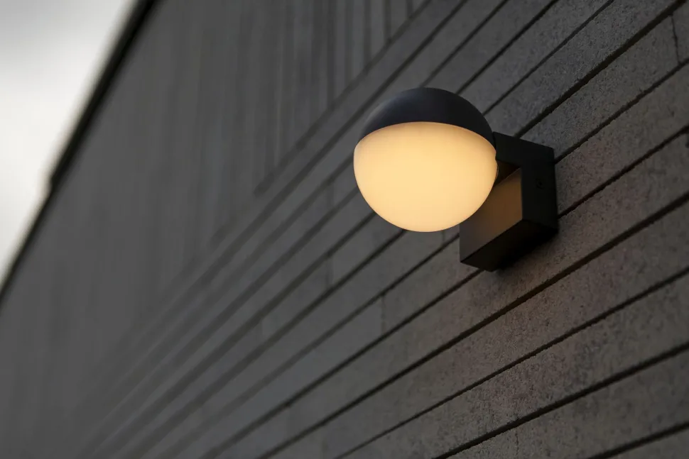 Flexibler Außenspot Anthrazit B:10 cm E27 IP54 blendarm