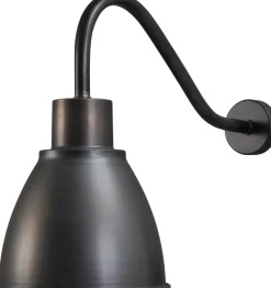 Hotelleuchte in Schwarz Roter Metall Optik