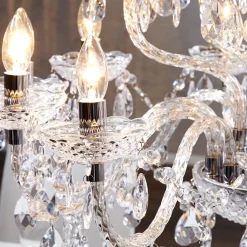 Imposanter Kronleuchter Klassisch E14