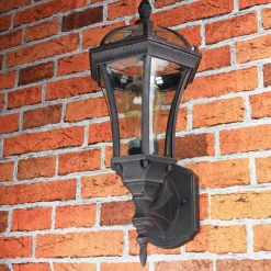 Klassische Außenwandlampe in antik braun