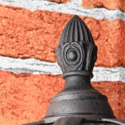 Klassische Außenwandlampe in antik braun