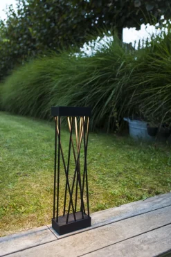 LED Solar Erdspießstrahler Schwarz Metall H:60 cm IP54