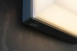 LED Solar Wandleuchte außen Hybrid Netzbetrieb IP44 9 W