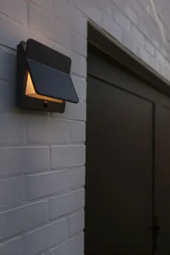 LED Solar Wandleuchte mit Bewegungssensor IP54 3000 K