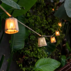 LED Solarlichterkette 5m lang IP44 2200 K Bambus Schirme