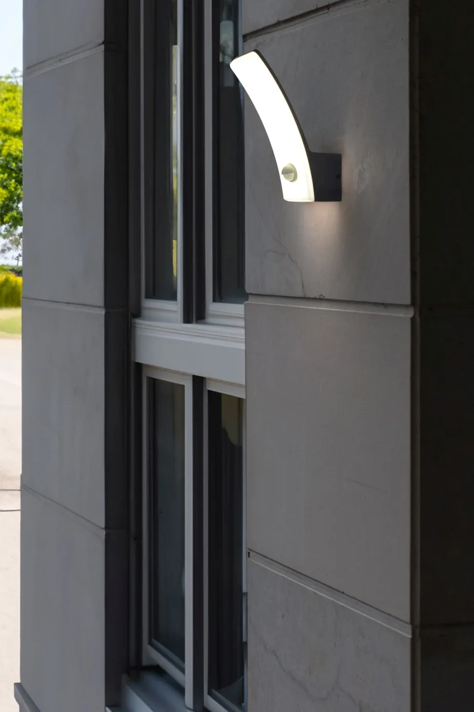 LED Wandlampe Bewegungsmelder H:20,4 cm IP44 Anthrazit