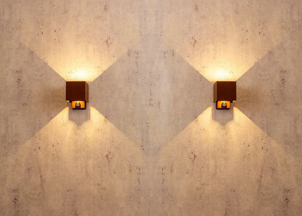 LED Wandlampe Bewegungssensor Rostbraun Up Down IP54