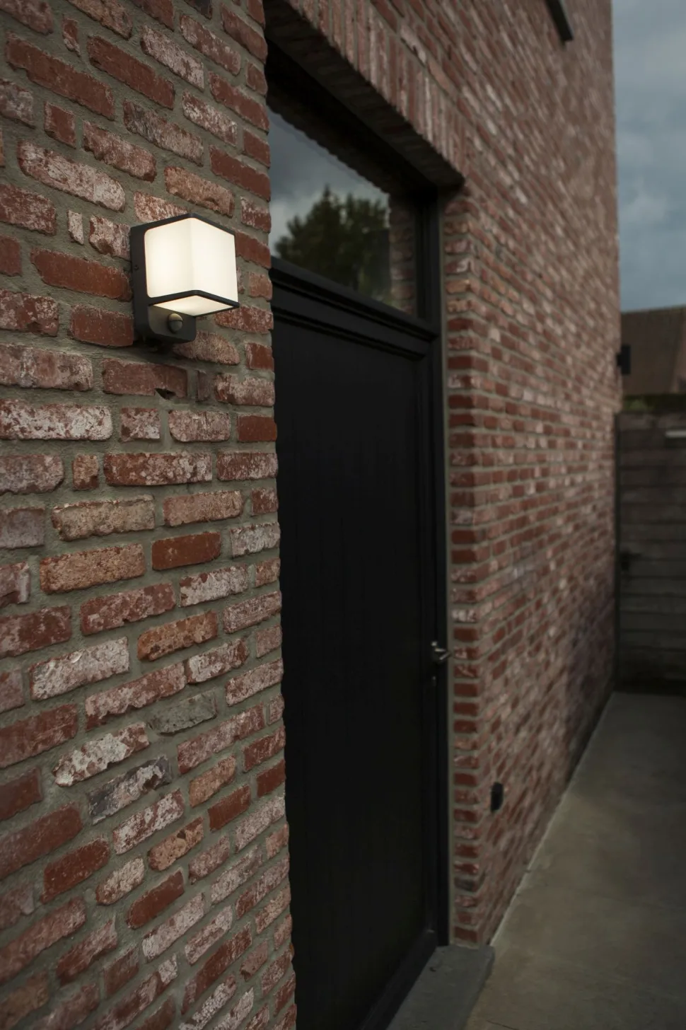 LED Wandleuchte Bewegungsmelder IP54 4000 K Aluminium