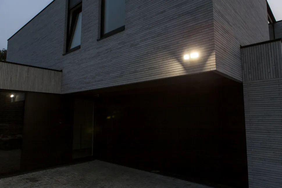 LED Wandleuchte mit Bewegungsmelder IP54 6 W flexibel