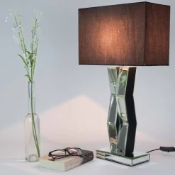 Moderne Tischleuchte schwarz