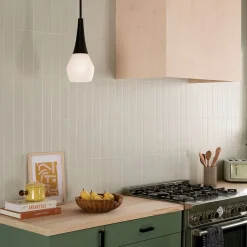 Pendelleuchte Glasschirm schmal Ø 17,8 cm H: max. 144,5 cm E27