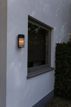 Schwarze Wandleuchte außen Aluminium H:24,3 cm IP54 E27