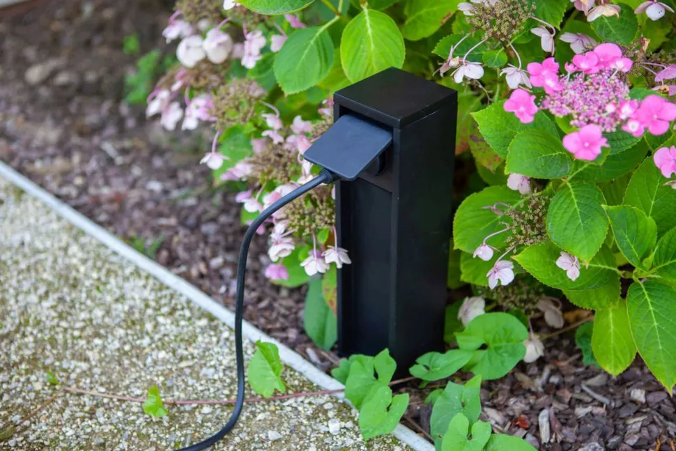 Steckdosensäule Schwarz 24 cm max 3500 W IP54 Aluminium