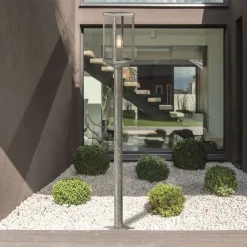 Stehlampe außen 90 cm IP44 in Silber eckig E27 Glas Metall