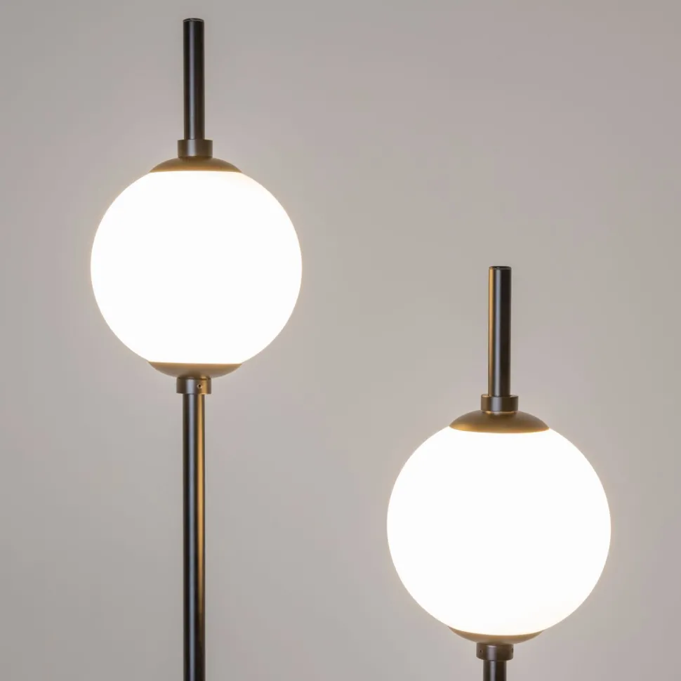 Stehlampe LED Metall Glas 150 cm Schwarz Weiß 750 lm