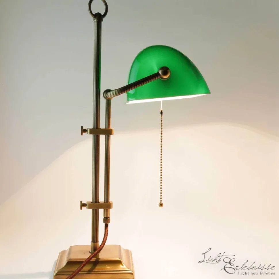 Stilvolle Bankerleuchte Messing Glas mit Zugschalter