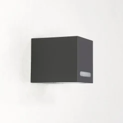 Wandlampe Aluminium eckig IP44 außen praktisch