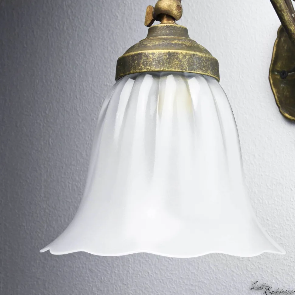 Wandlampe Weiß Floral aus Echt-Messing