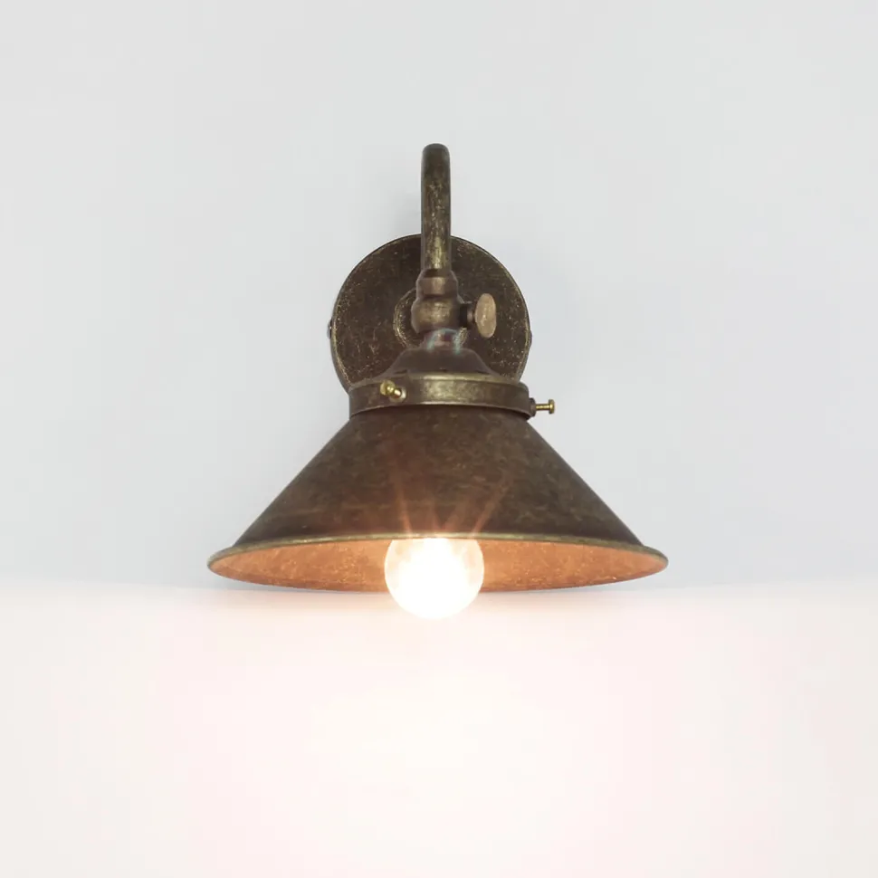 Wandleuchte aus Messing in Bronze Antik