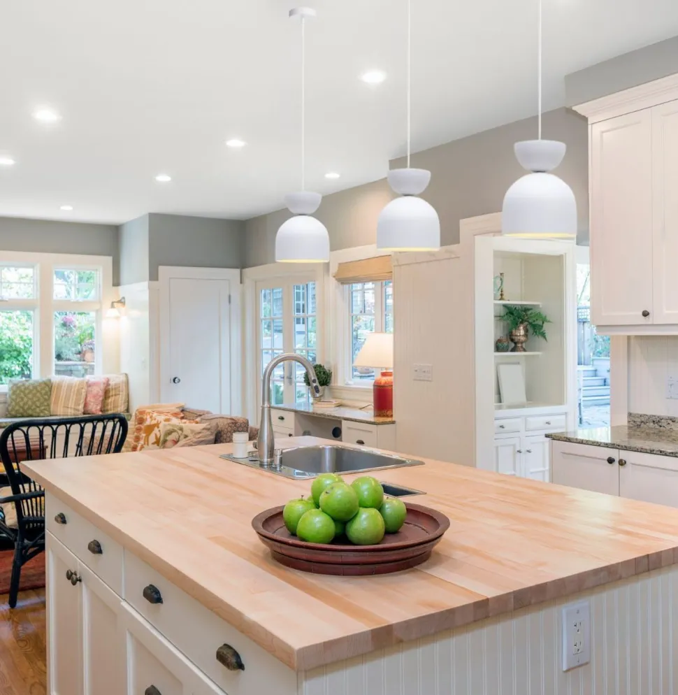 Weiße Hängeleuchte Metall E27 Minimalistisch Ø17 cm