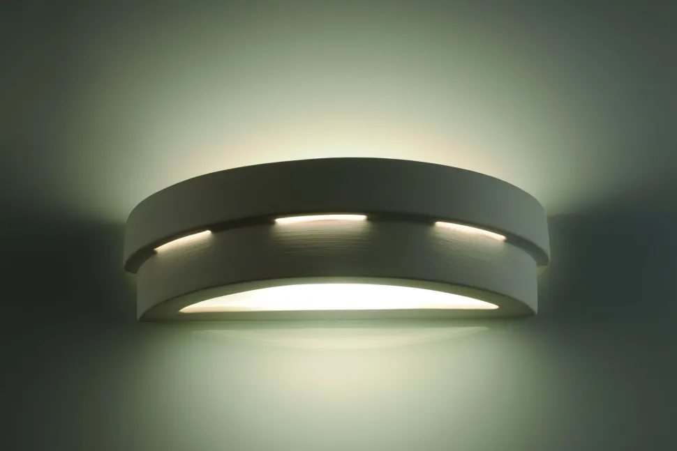 Weiße Keramik Wandleuchte bemalbar