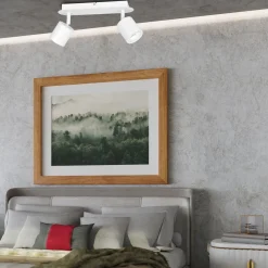 Weißer Deckenstrahler Metall länglich vielseitig