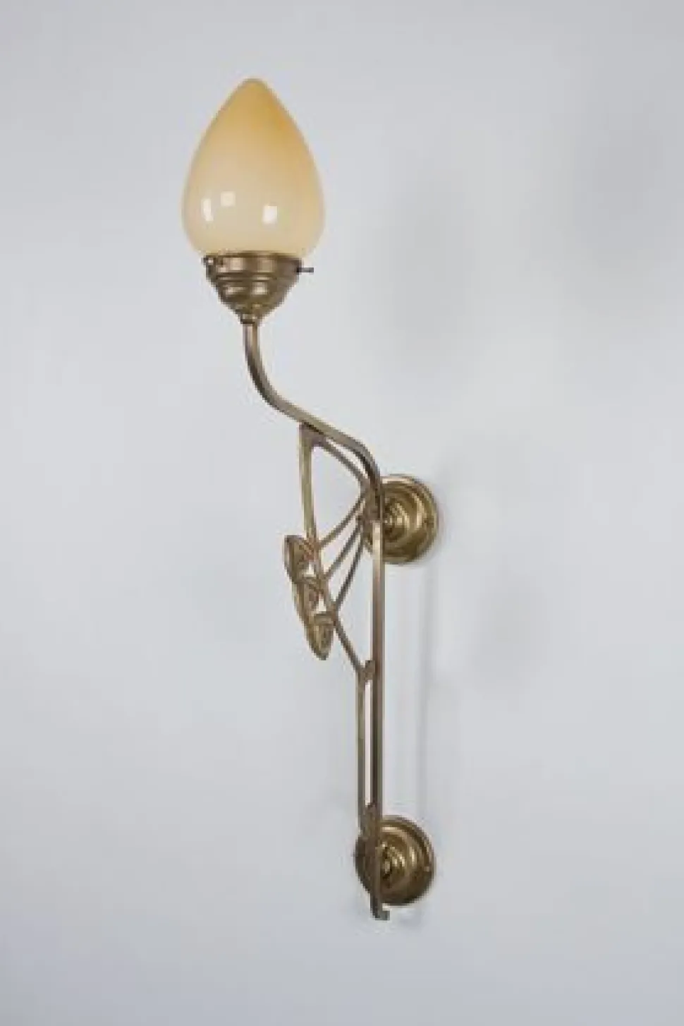 Wohnliche Wandlampe Messing Glas Elfenbein E27 H:86 cm